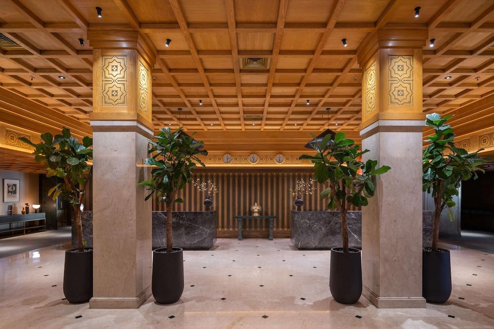 Radisson Blu Hotel, Dubai Deira Creek