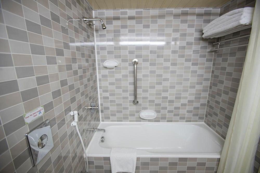 Hotel Muscat Holiday