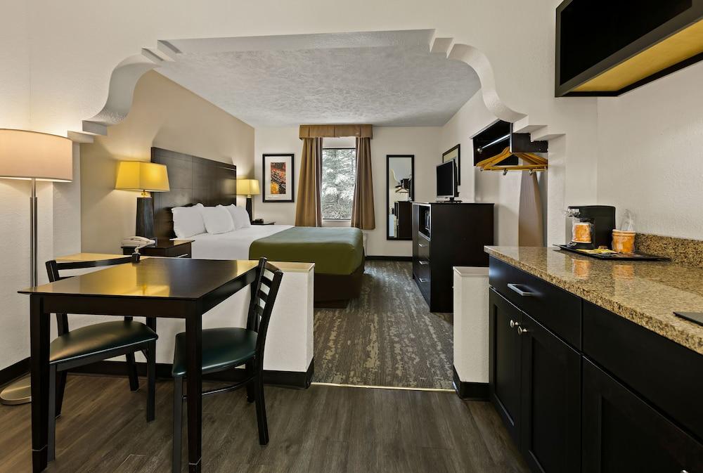 Quality Inn Traverse City