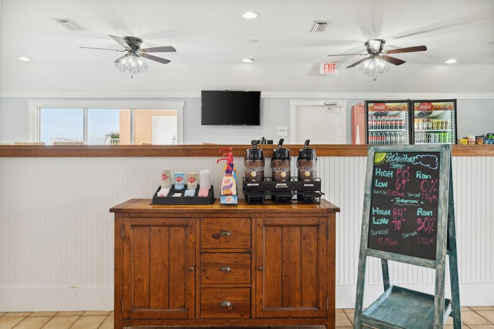 Seahaven Beach Hotel