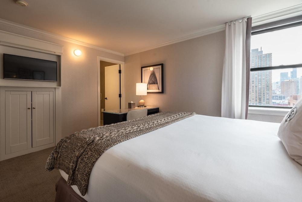 Claridge House Chicago, Tapestry Collection by Hilton