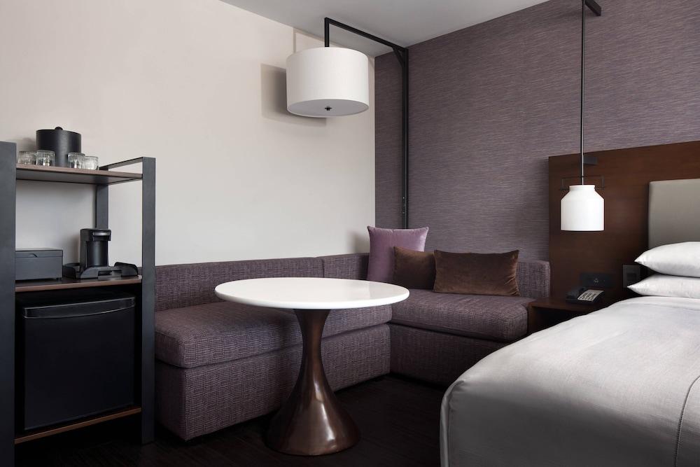 Visalia Marriott at the Convention Center