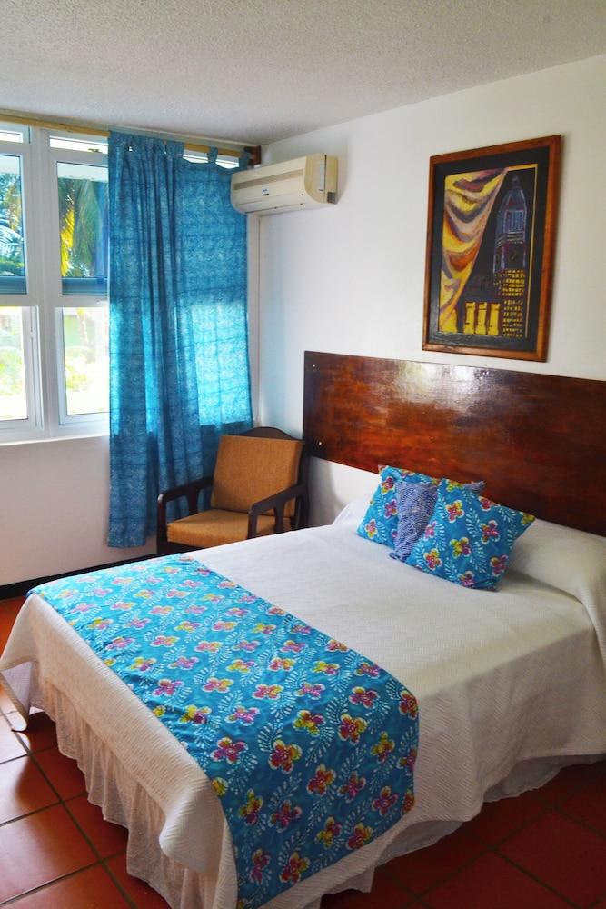 Portsmouth Beach Hotel