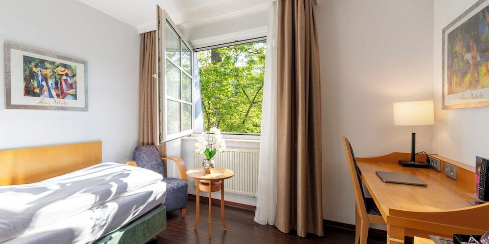 Best Western Hotel Schmoeker-Hof