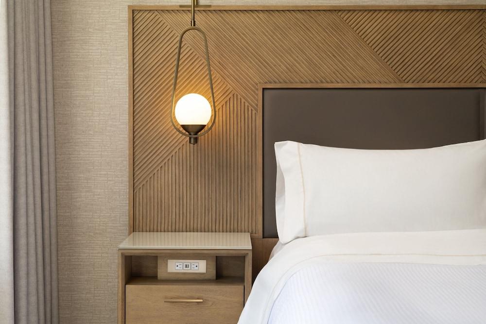 The Westin Denver Downtown