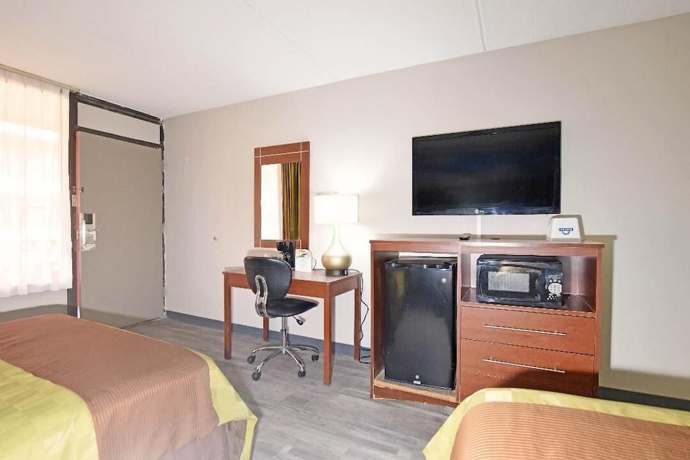 Days Inn by Wyndham Midland