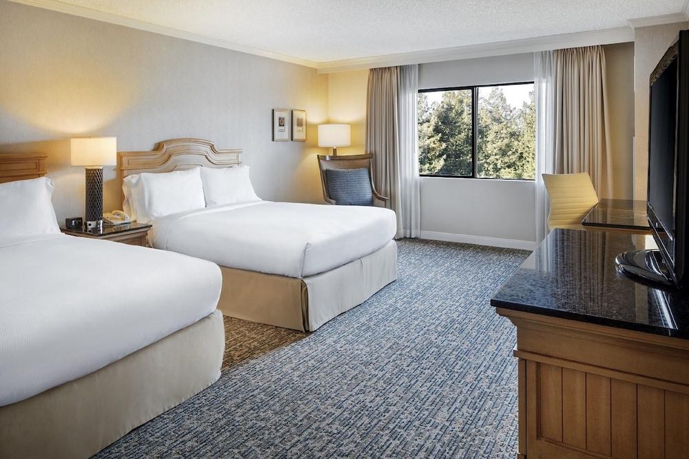 DoubleTree by Hilton Sonoma - Wine Country