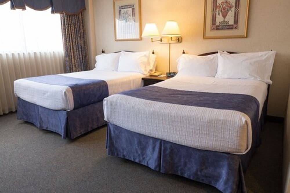 The Roehampton Hotel