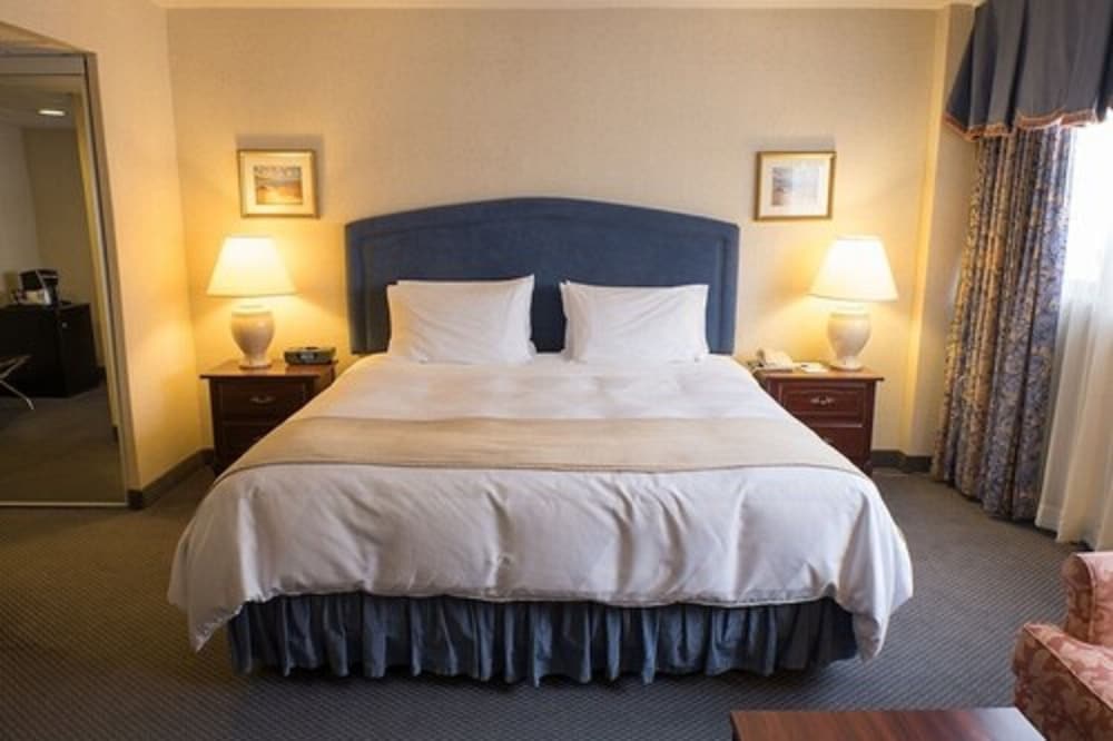 The Roehampton Hotel