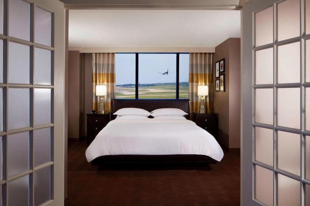 Sheraton DFW Airport Hotel
