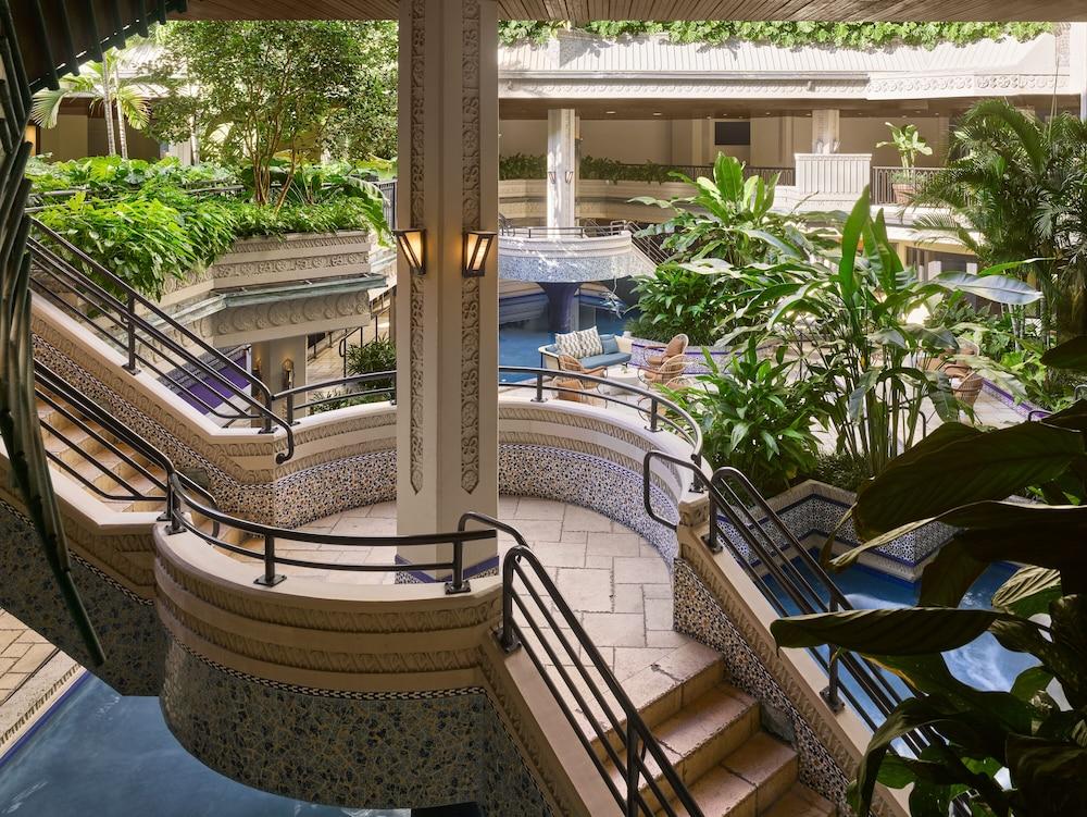 Mayfair House Hotel & Garden