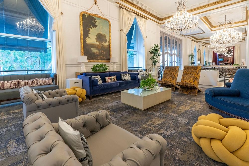 Le Pavillon, New Orleans, a Tribute Portfolio Hotel by Marriott