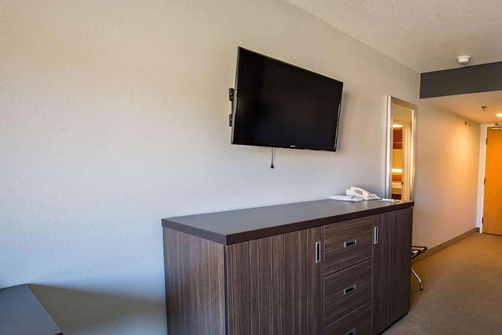 Extended Stay America Premier Suites - Portland - North