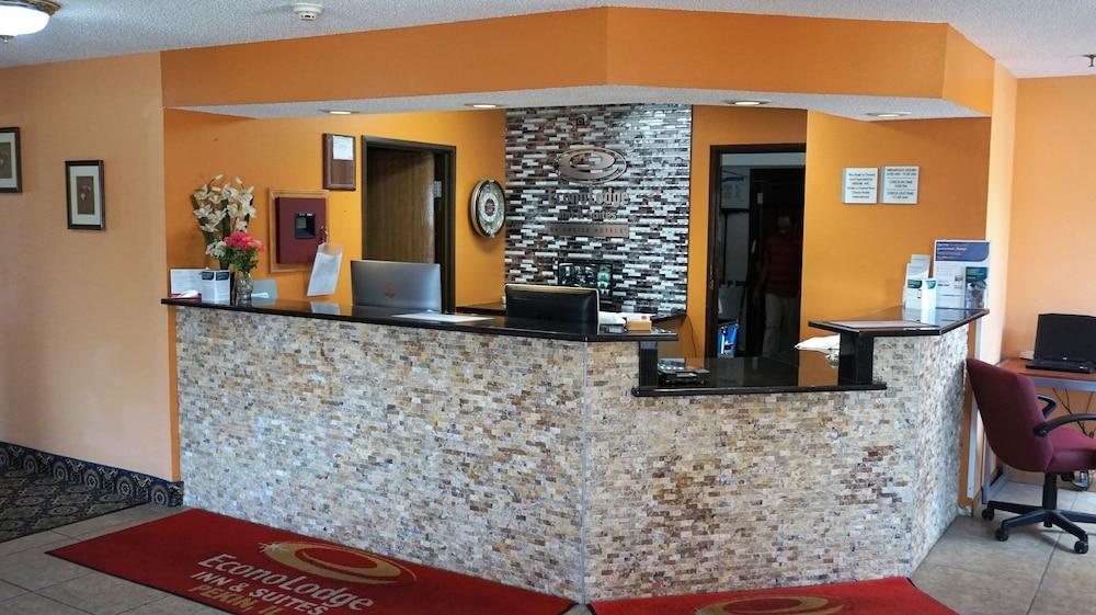 Econo Lodge Inn & Suites Pekin - Peoria Area
