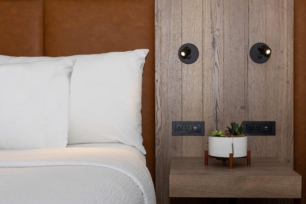 Valhalla Hotel & Conference Centre