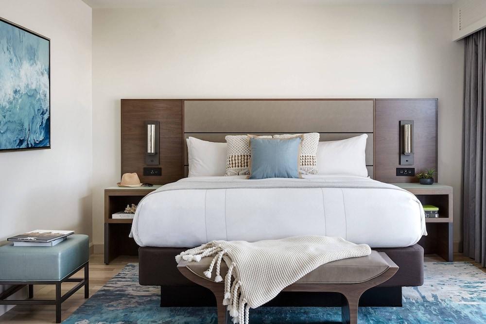 Coronado Island Marriott Resort & Spa