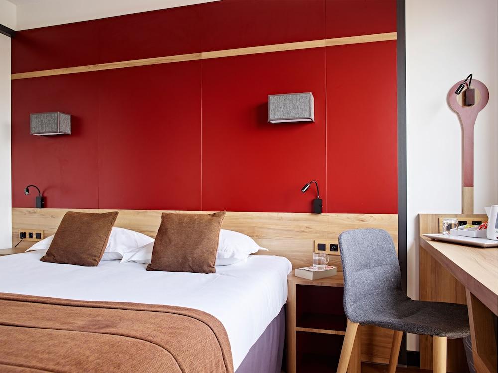 Median Paris Congres Hotel