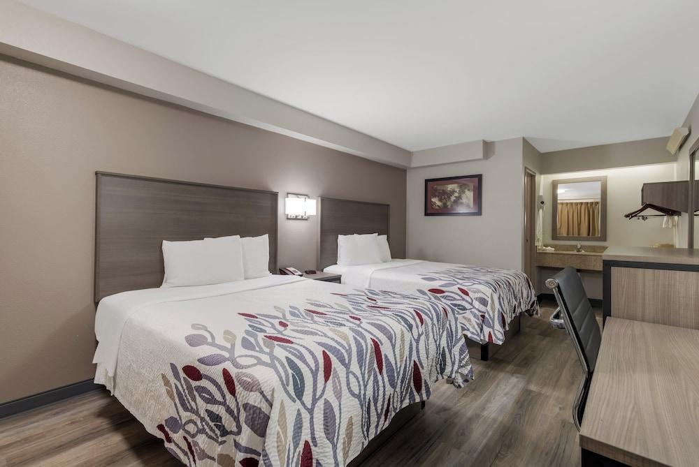 Red Roof Inn Hickory