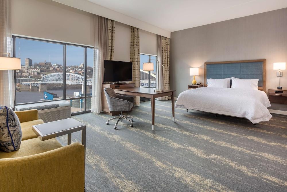 Hampton Inn & Suites Newport/Cincinnati
