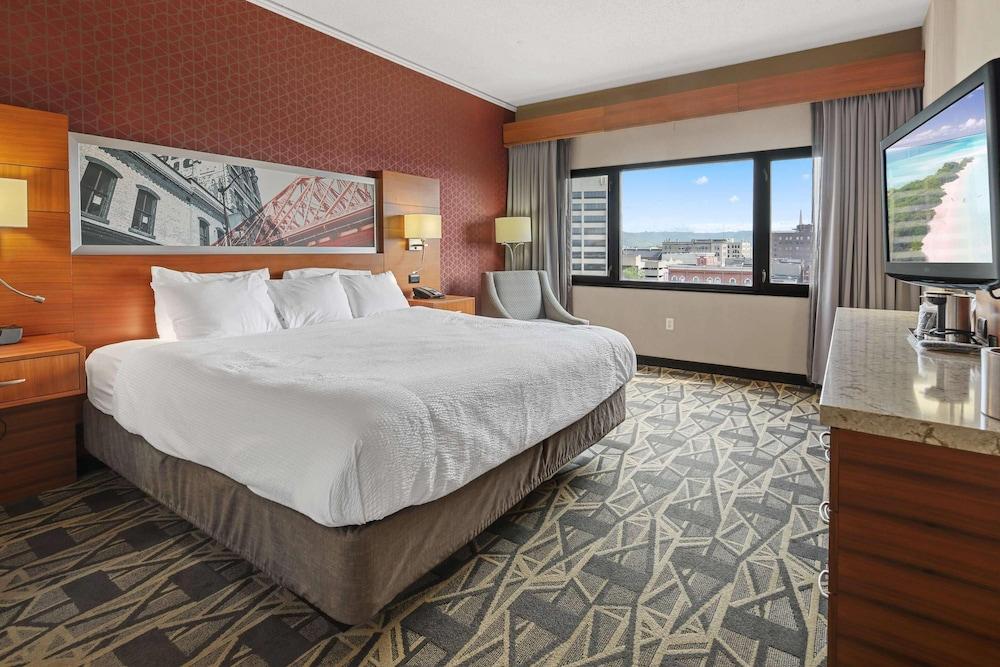 Radisson Hotel La Crosse