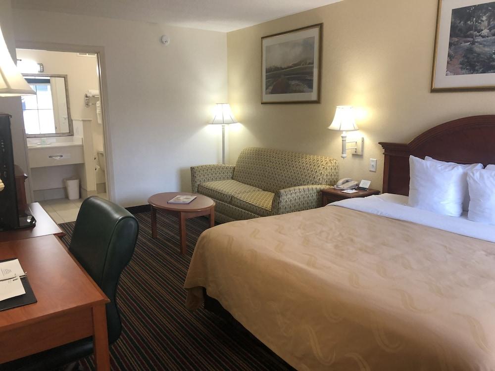 Quality Inn & Suites Biltmore East