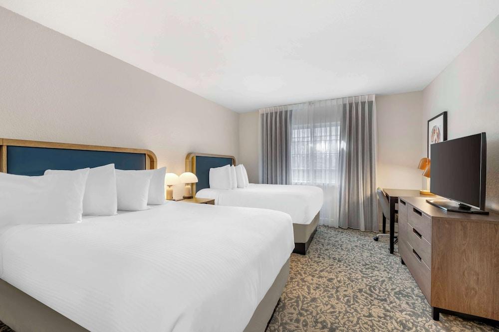 Sonesta ES Suites Dulles Airport