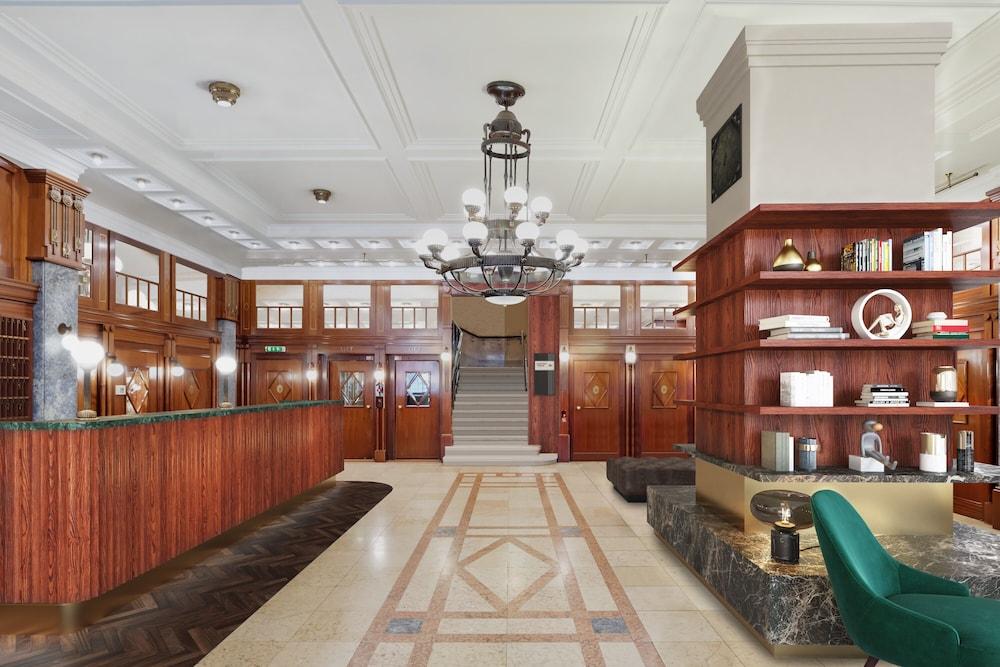 Hotel Astoria Vienna, Curio Collection by Hilton
