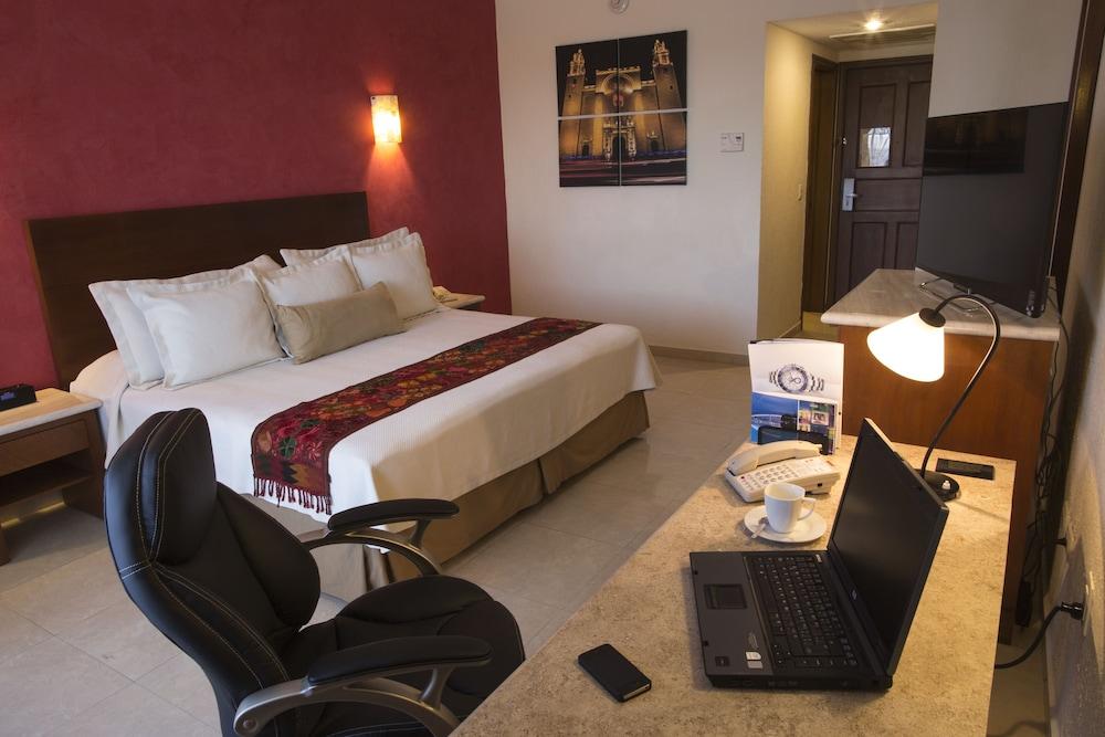 Adhara Hacienda Cancun