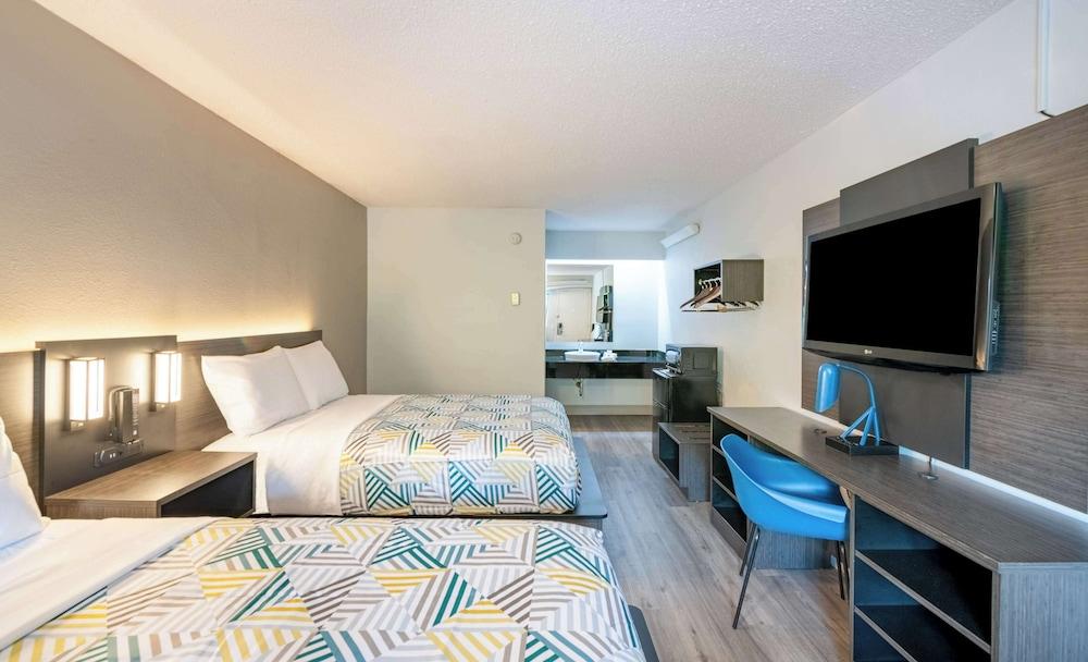 Motel 6 Charlotte, NC - Coliseum