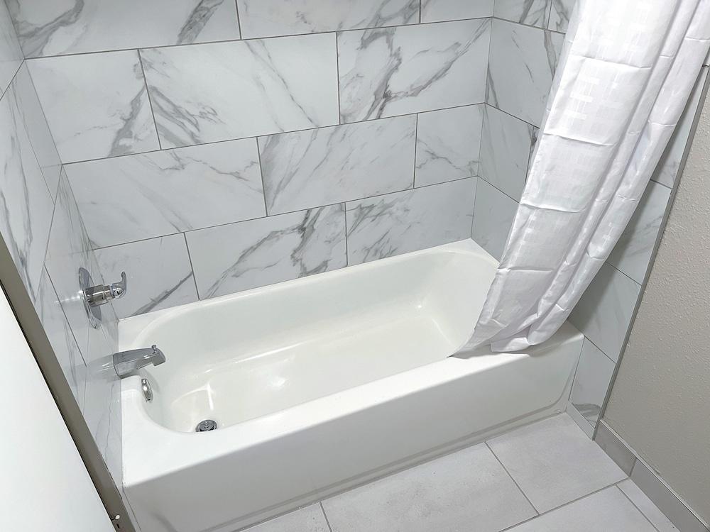 Days Inn & Suites by Wyndham Santa Rosa