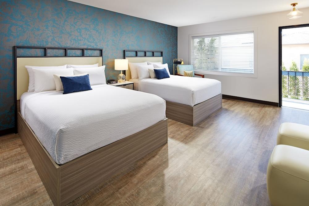 The Shoal La Jolla Beach