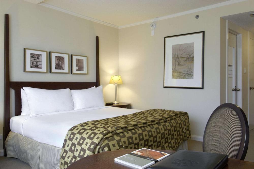 The Fairmont Winnipeg