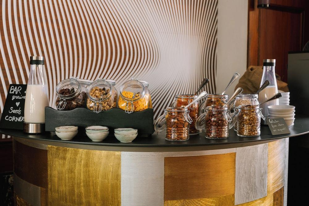 Hotel Atala Champs Elysées