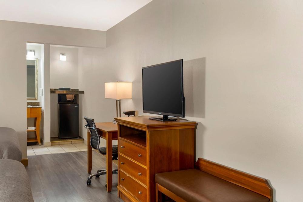 Quality Inn Lumberton North