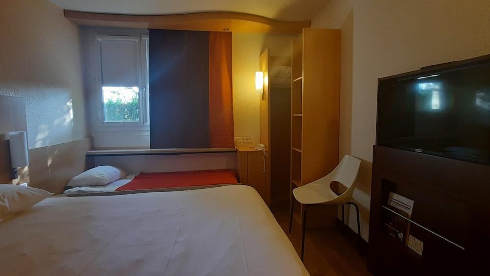 ibis Roanne
