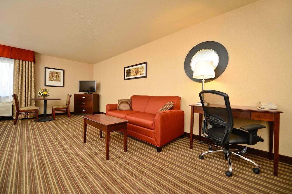 Yellowstone Westgate Hotel