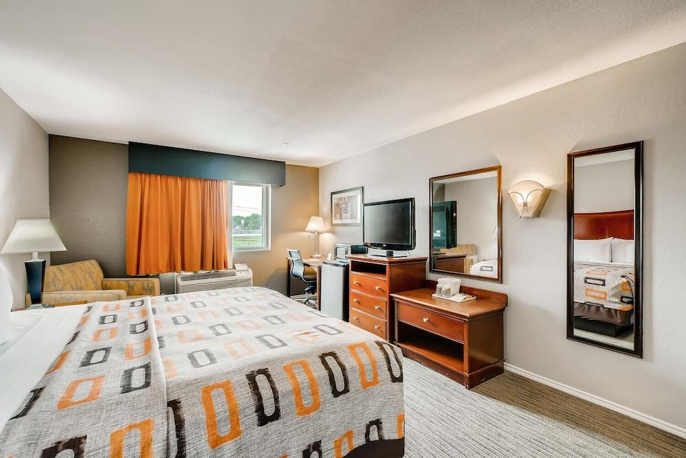 Orangewood Inn & Suites Midtown