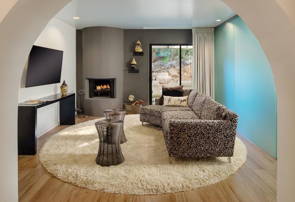 Sanctuary Camelback Mountain Resort and Spa