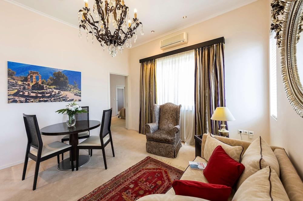 Best Western Plus Embassy Hotel