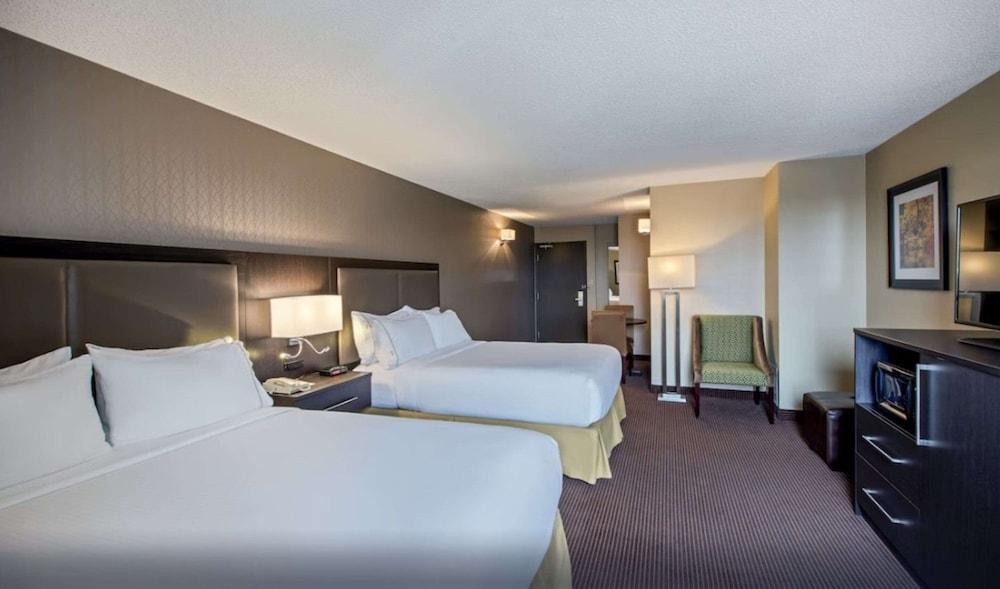 Quality Inn & Suites Regina Downtown