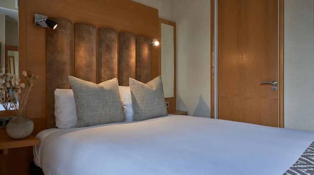 Fairlawns Hotel and Spa