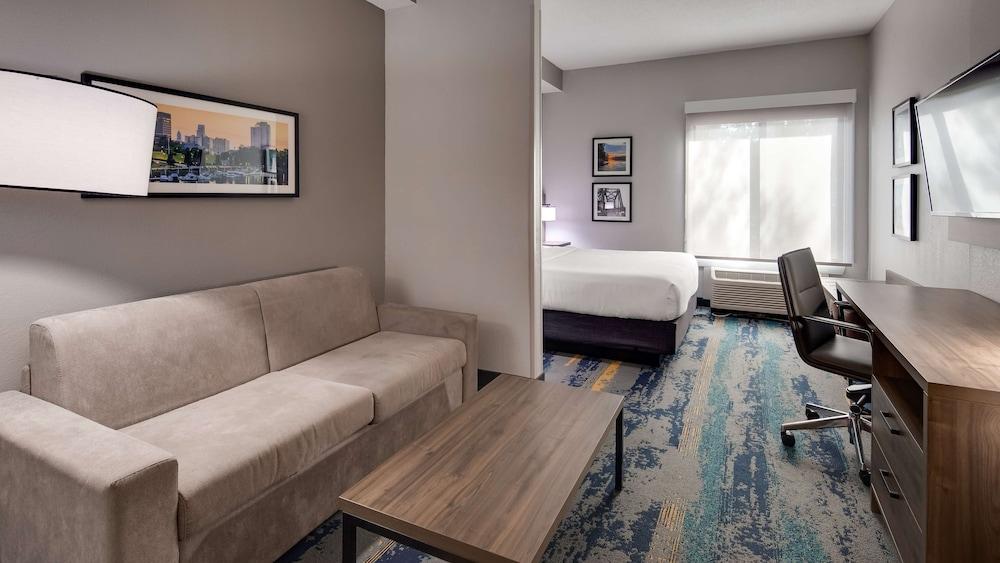 Best Western Plus Augusta North Inn & Suites