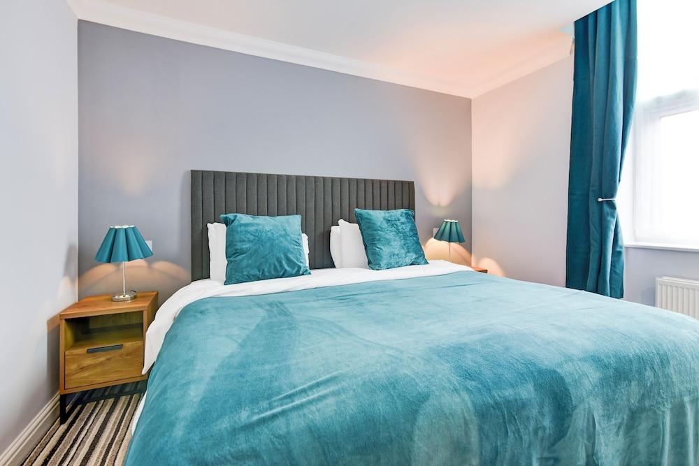 Aston Court Derby City Centre by Belvilla