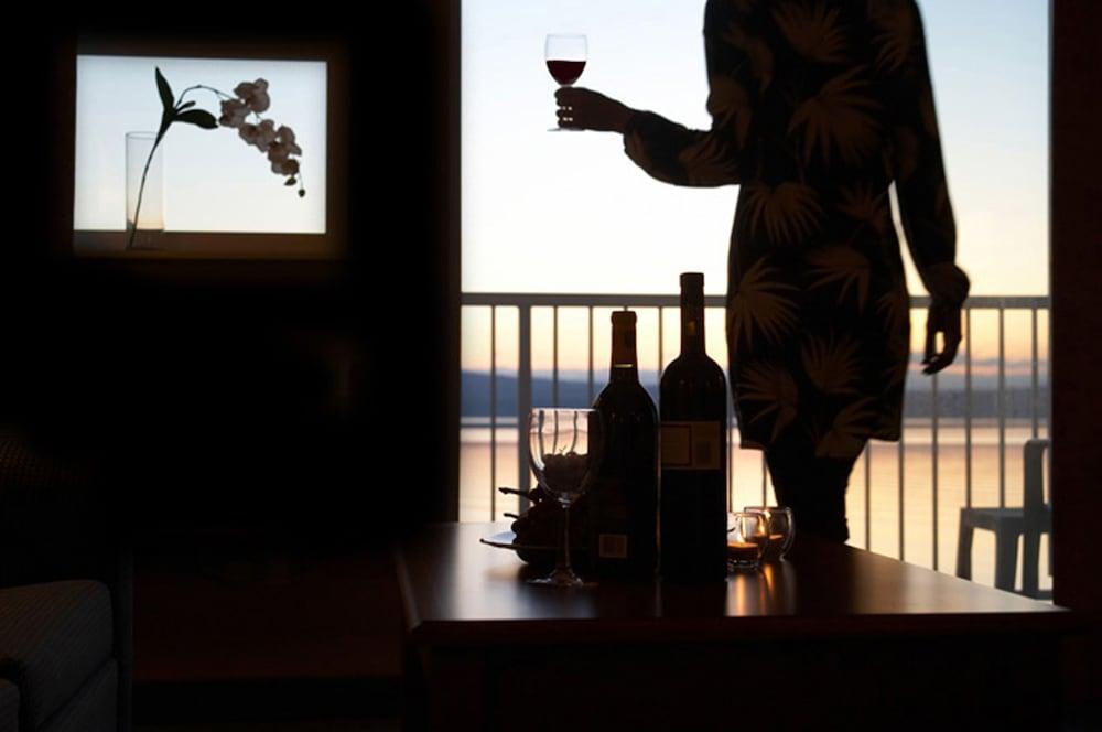 Beach Gardens Resort and Marina