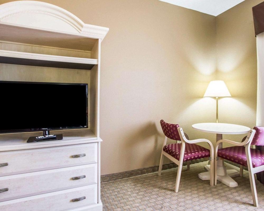 Quality Inn Columbia I-65