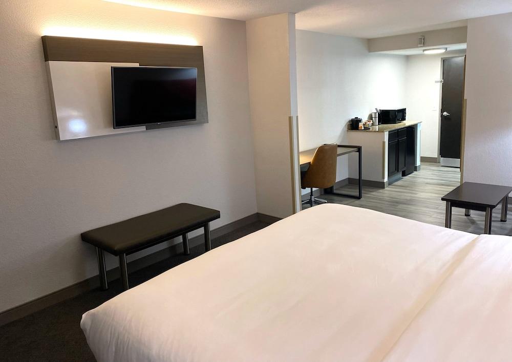 Comfort Suites Columbus