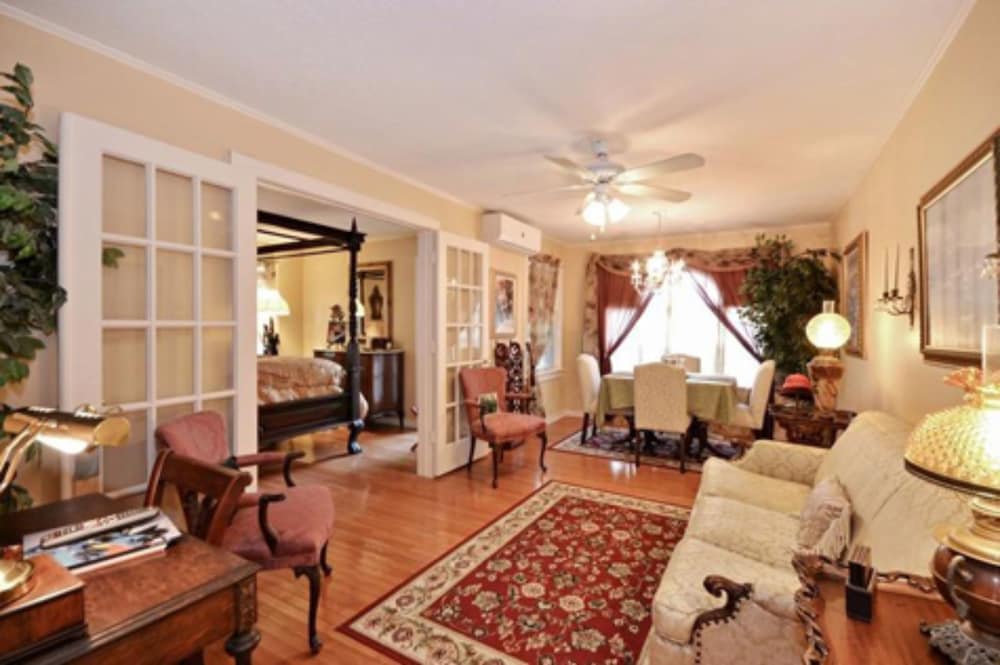 Sabal Palm House Bed & Breakfast