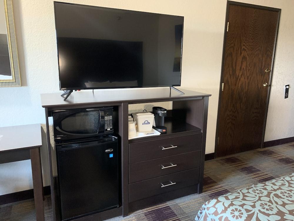 Days Inn by Wyndham Faribault