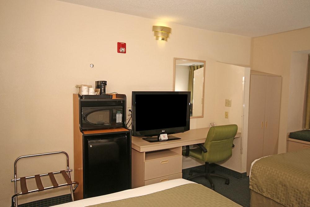 Microtel Inn & Suites by Wyndham Statesville