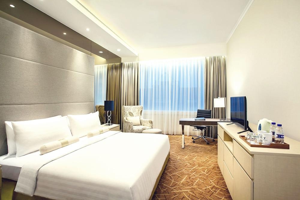 Menara Peninsula Hotel Jakarta